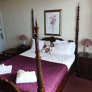 The Parisienne Hotel